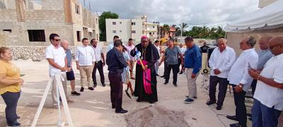 Obispo De La Diócesis De Nuestra Señora De La Altagracia Da Inicio A La Construcción De Una Nueva Parroquia En La Zona De Verón-Punta Cana.