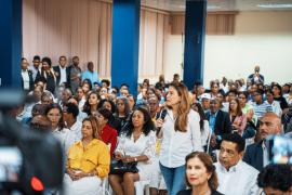 Carolina Mejía dicta en la UASD San Cristóbal conferencia "Hacia la construcción de un liderazgo social"