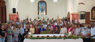 Pastoral Familiar de la Diócesis de San Juan de la Maguana realiza encuentro de parejas en Azua