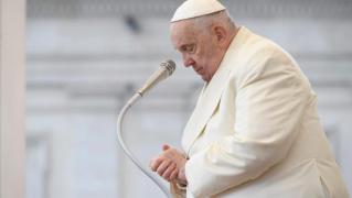 El Papa: El Evangelio se anuncia moviéndose, no en el escritorio o en el ordenador