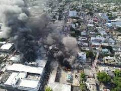 Zona de la explosión en San Cristóbal se alista para el paso de la tormenta tropical Franklin